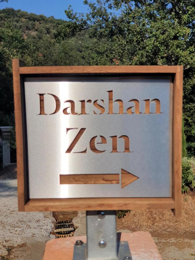 Collobrières Darshan Zen מראה חיצוני תמונה